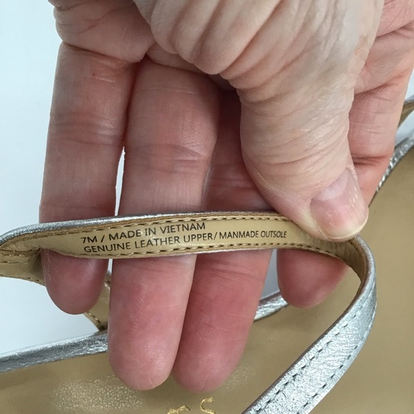 Talbots Capri Nappa Mini-Wedge Leather Sandal Silver Resort Summer Size 7 - Picture 10 of 10